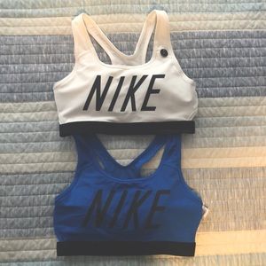 2 Sports Bras